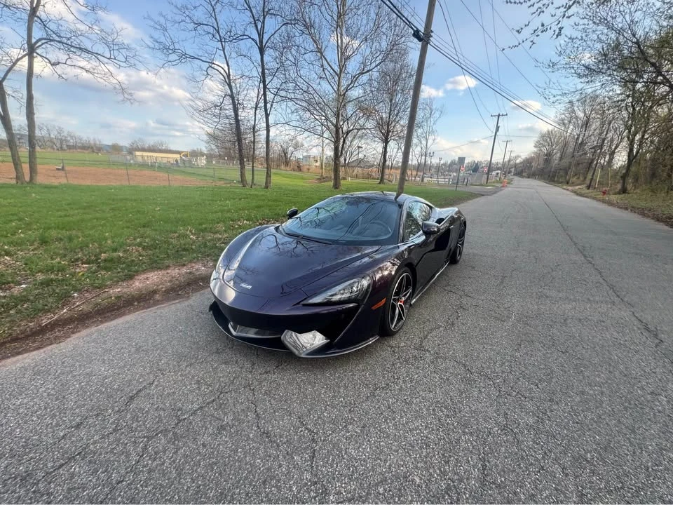 2017 McLaren 570GT - Image 2 of 19