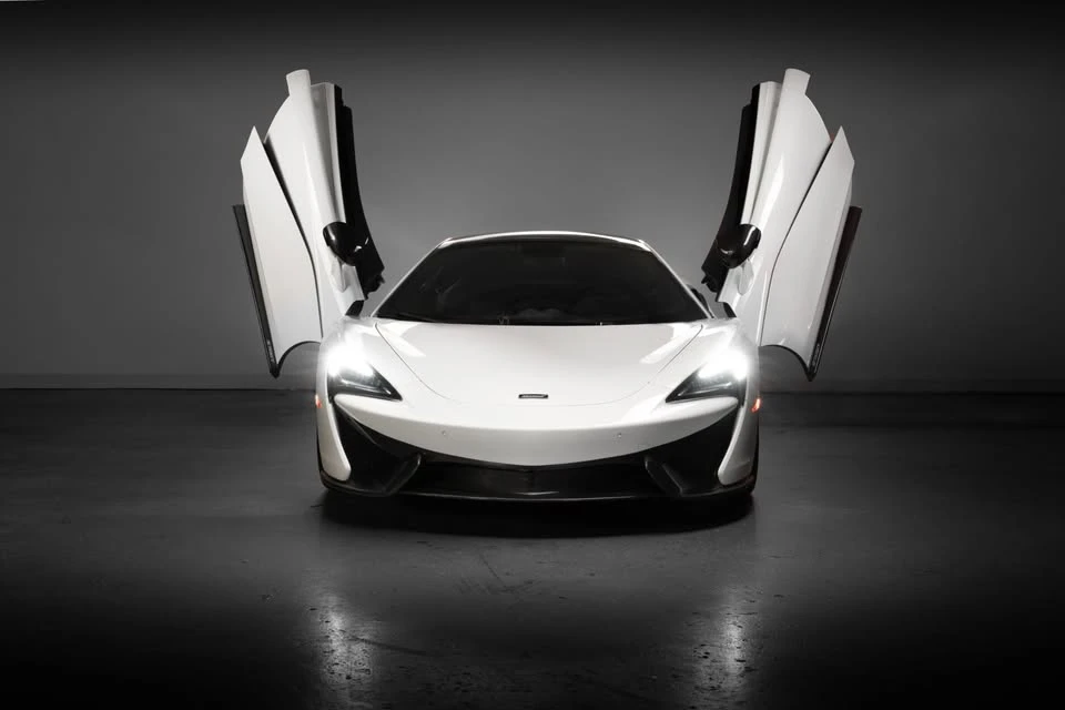 2017 McLaren 570GT - Image 3 of 20