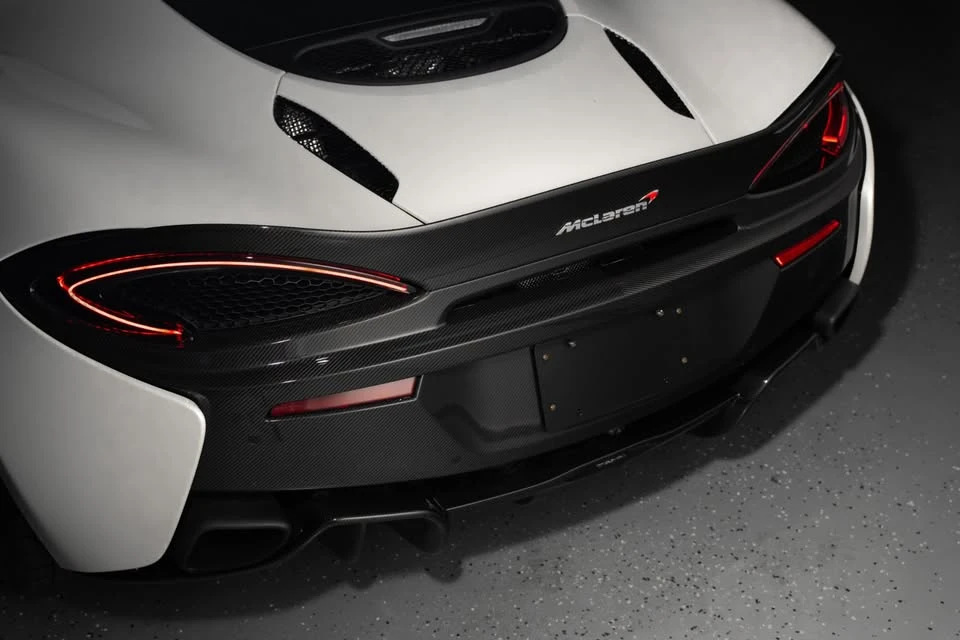 2017 McLaren 570GT - Image 14 of 20