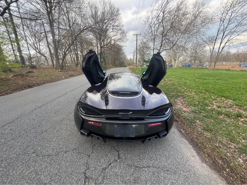 2017 McLaren 570GT - Image 19 of 19