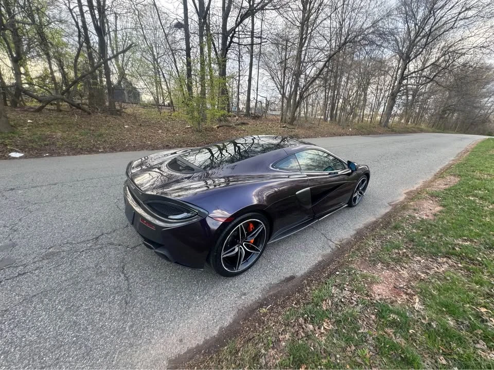 2017 McLaren 570GT - Image 5 of 19