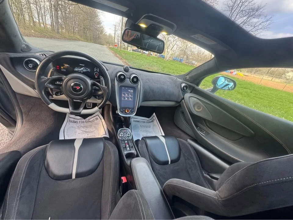 2017 McLaren 570GT - Image 9 of 19