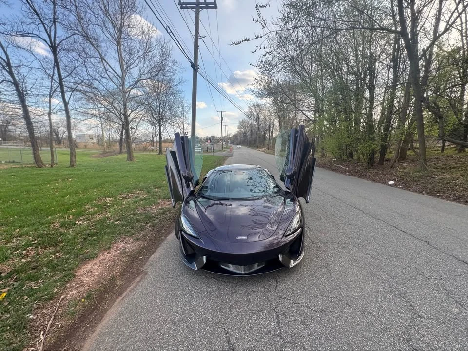 2017 McLaren 570GT - Image 12 of 16