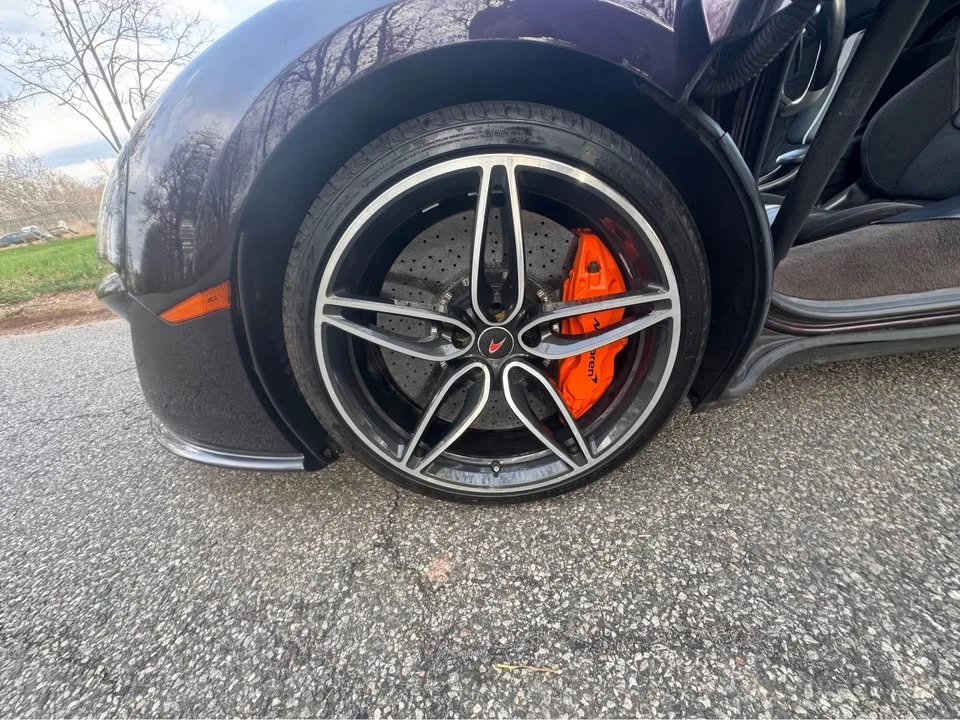 2017 McLaren 570GT - Image 16 of 19