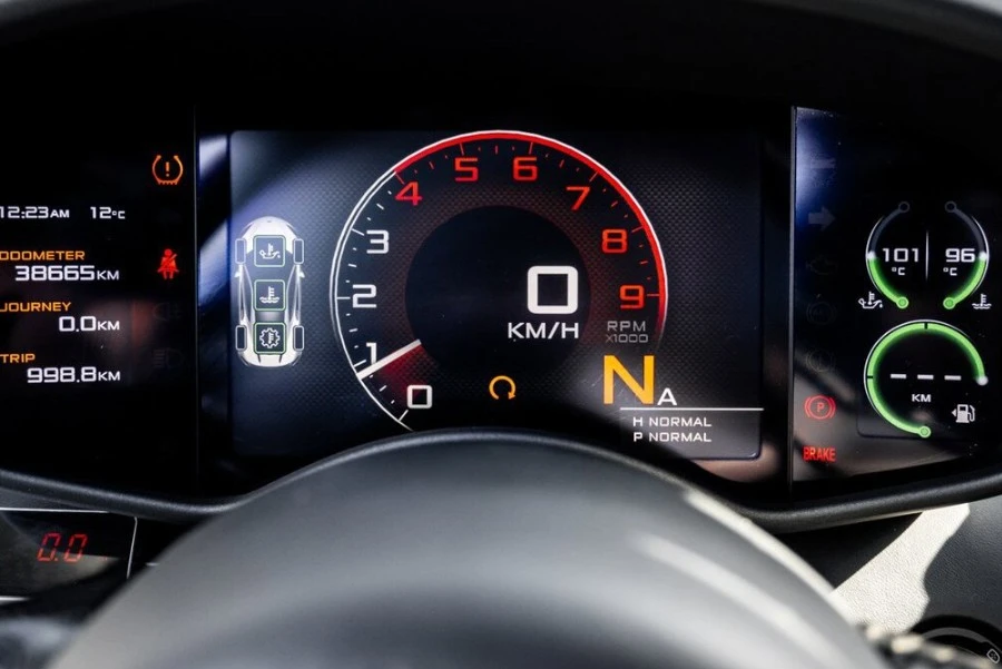 2017 McLaren 570GT - Image 12 of 20