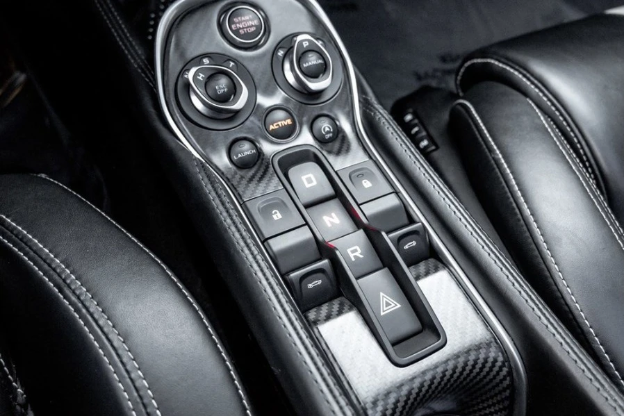 2017 McLaren 570GT - Image 16 of 20