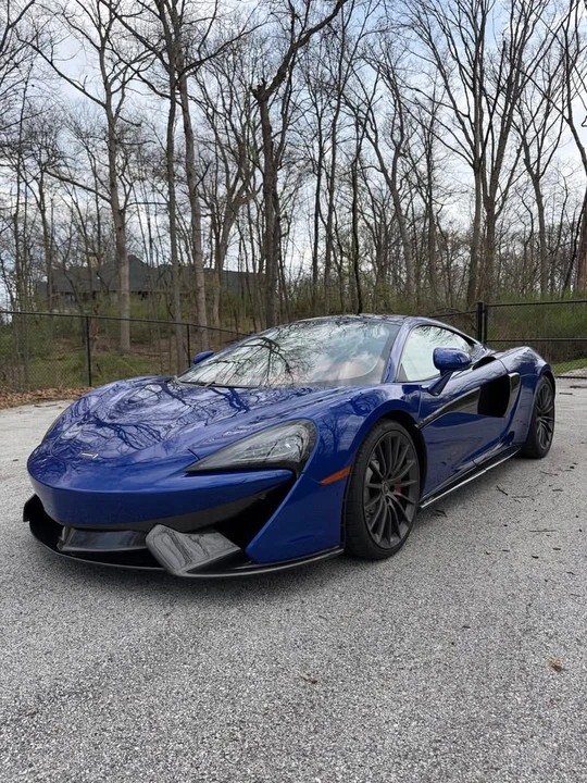 2017 McLaren 570GT - Image 2 of 15