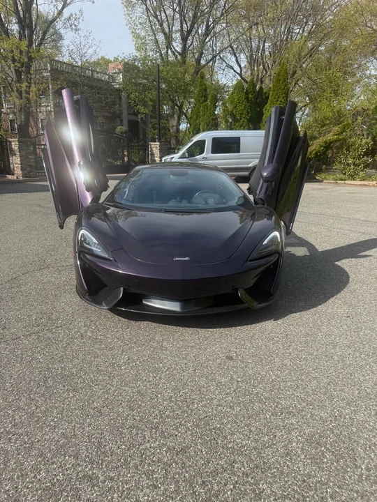 2017 McLaren 570GT - Image 11 of 19