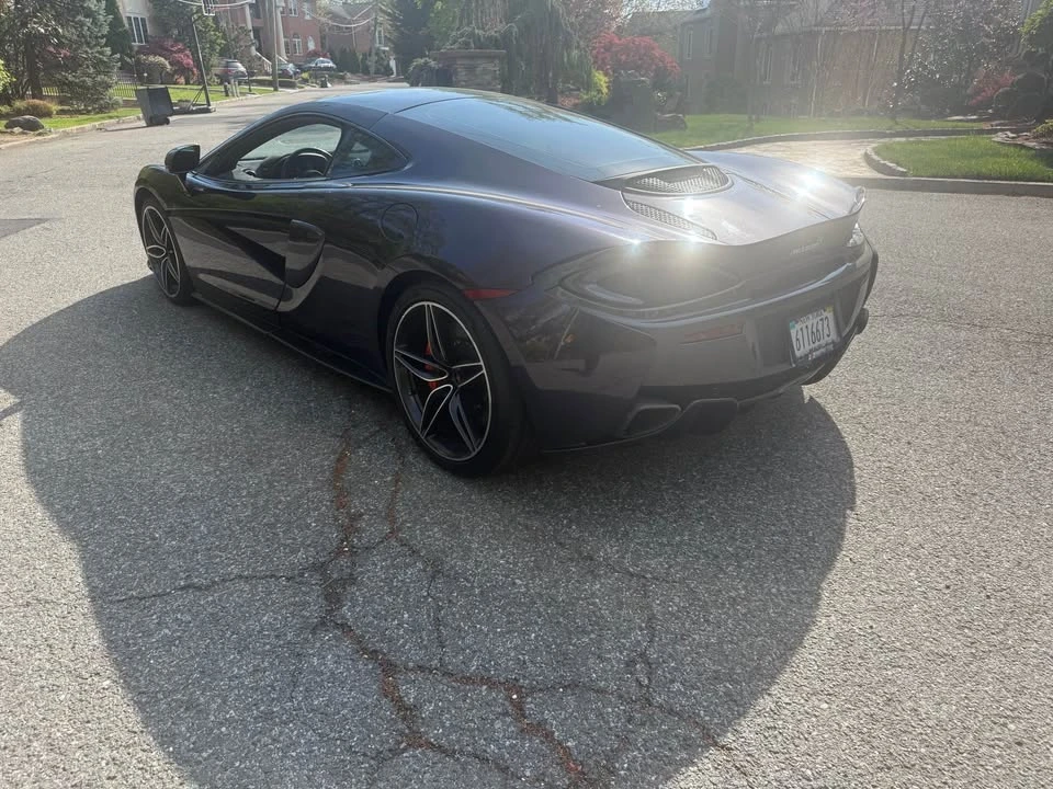 2017 McLaren 570GT - Image 8 of 19