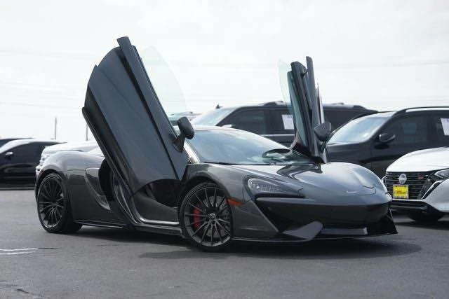 2017 McLaren 570GT - Image 16 of 18