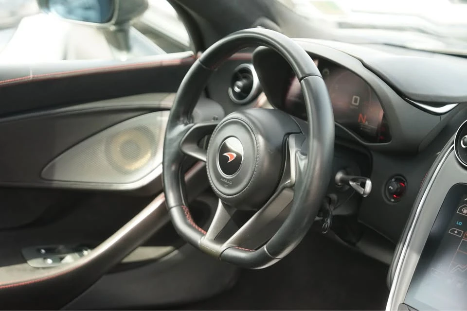 2017 McLaren 570GT - Image 8 of 13