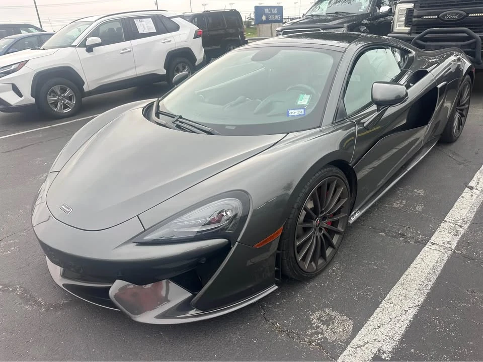 2017 McLaren 570GT - Image 3 of 5