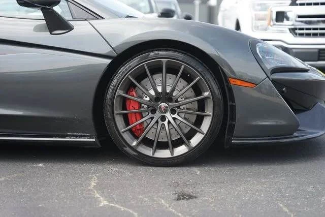 2017 McLaren 570GT - Image 4 of 13