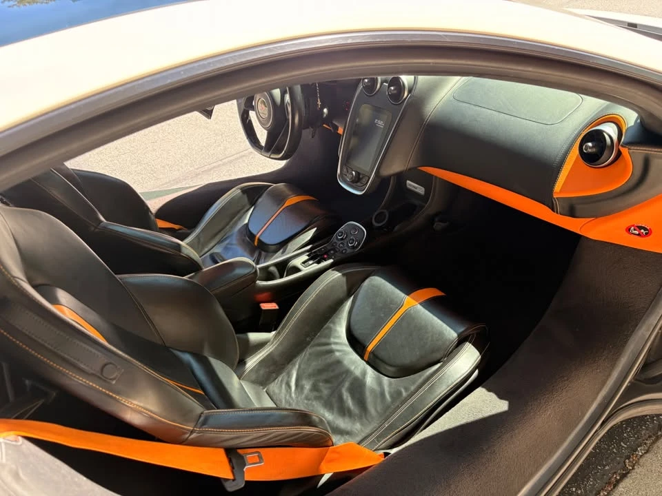 2017 McLaren 570GT - Image 7 of 8