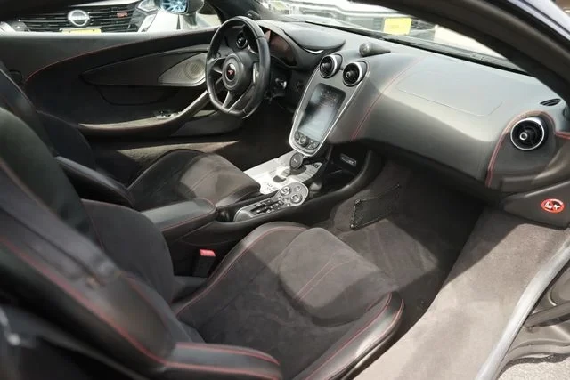 2017 McLaren 570GT - Image 7 of 10