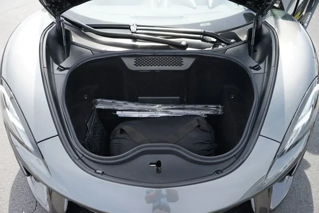 2017 McLaren 570GT - Image 10 of 10