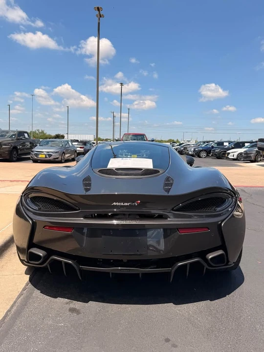 2017 McLaren 570GT - Image 7 of 7