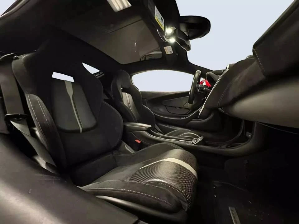 2017 McLaren 570GT - Image 5 of 5