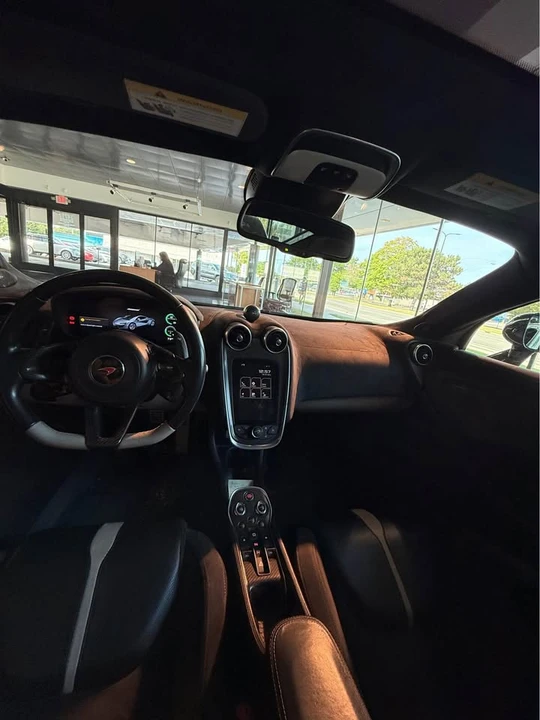 2017 McLaren 570GT - Image 4 of 9