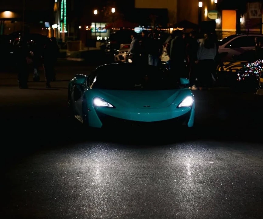 2017 McLaren 570GT - Image 5 of 16