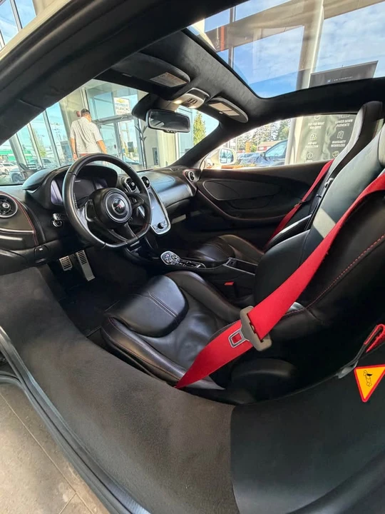 2017 McLaren 570GT - Image 4 of 5