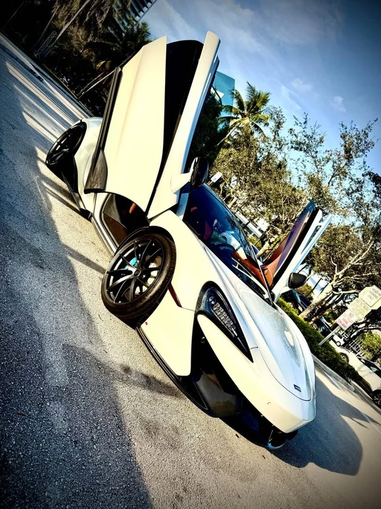 2017 McLaren 570GT - Image 4 of 7