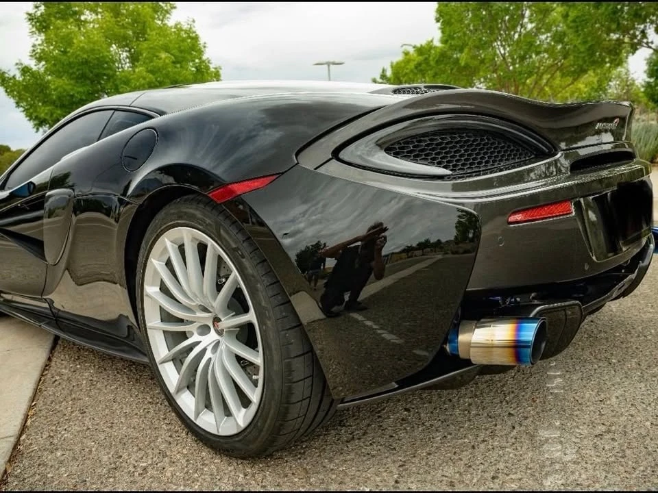 2017 McLaren 570GT - Image 17 of 20