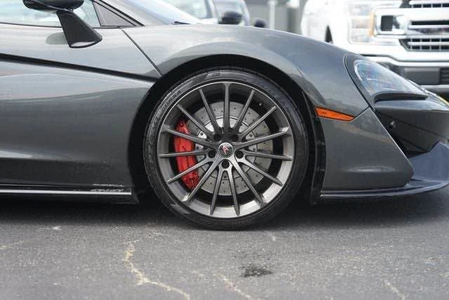 2017 McLaren 570GT - Image 15 of 19
