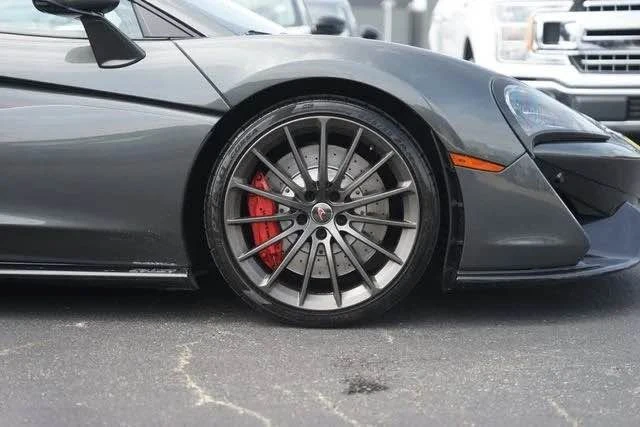 2017 McLaren 570GT - Image 4 of 13