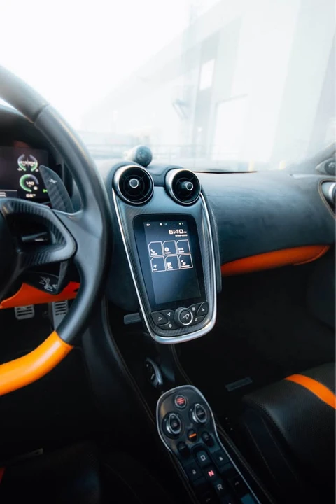 2017 McLaren 570GT - Image 9 of 10
