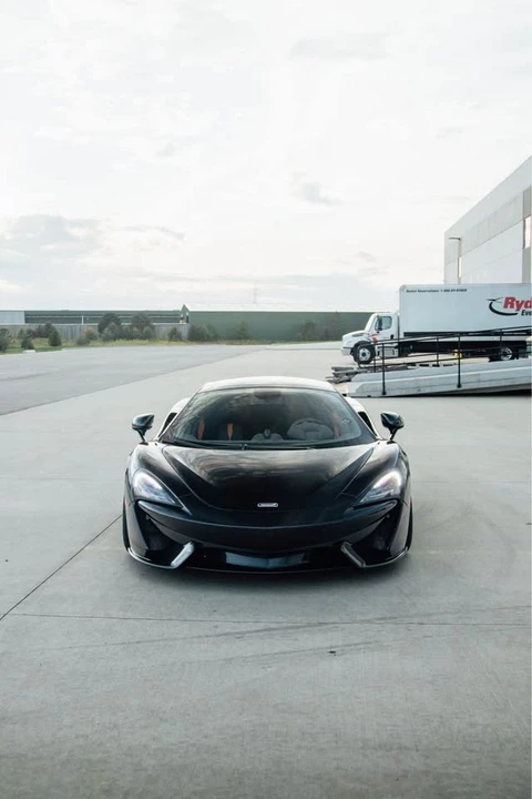 2017 McLaren 570GT - Image 2 of 10