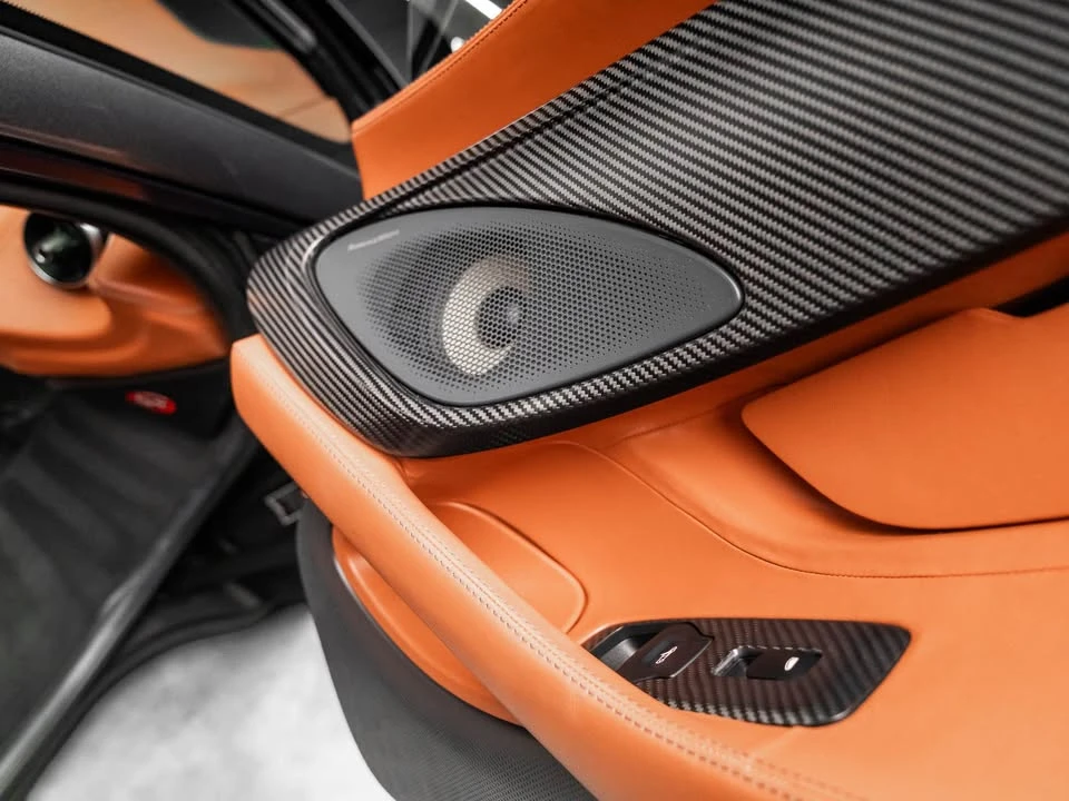 2017 McLaren 570GT - Image 13 of 20