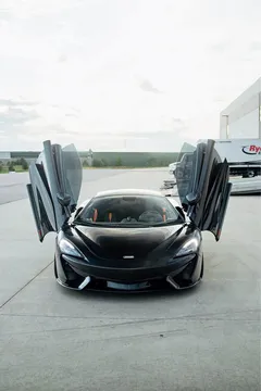 2017 McLaren 570GT Coupe