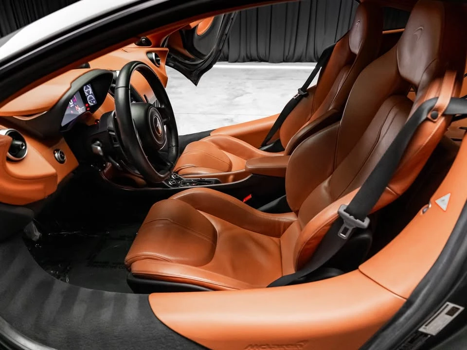 2017 McLaren 570GT - Image 5 of 20