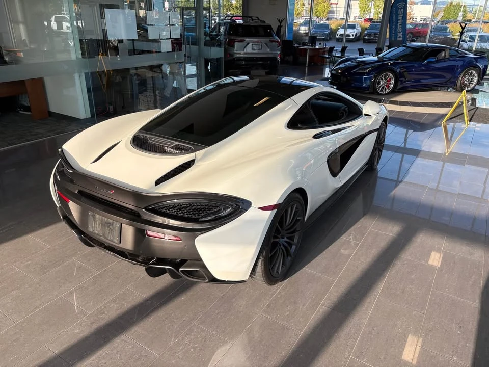 2017 McLaren 570GT - Image 4 of 8