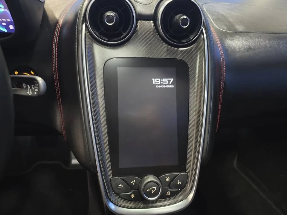 2017 McLaren 570GT - Image 9 of 10