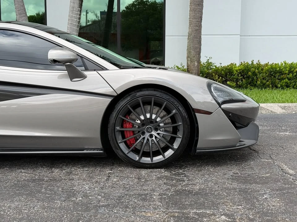 2017 McLaren 570GT - Image 12 of 18