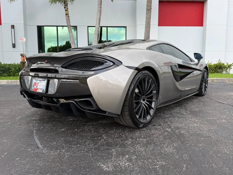2017 McLaren 570GT - Image 13 of 18