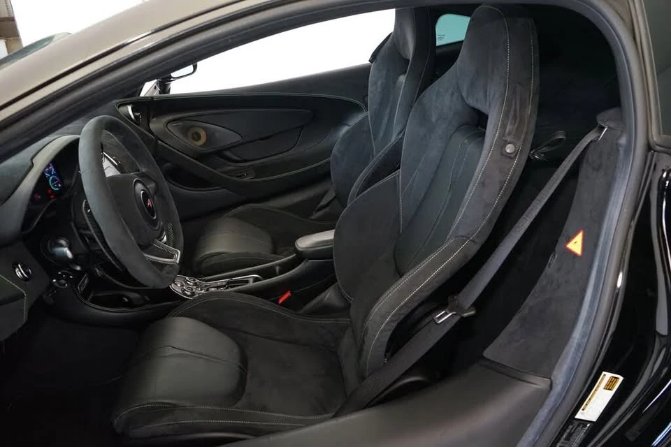 2017 McLaren 570GT - Image 13 of 20