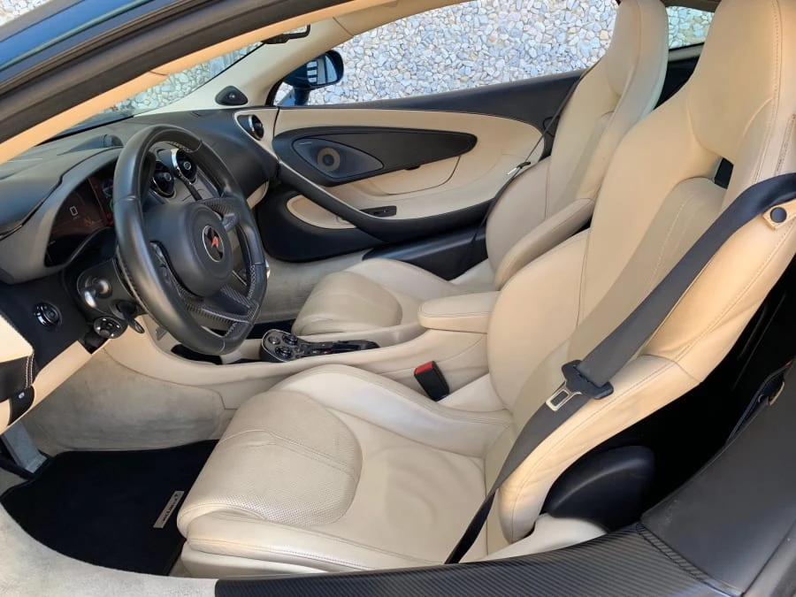2017 McLaren 570GT - Image 4 of 12