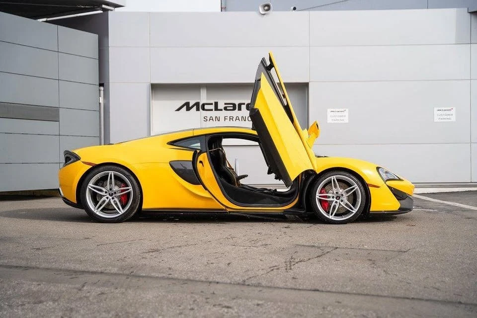 2017 McLaren 570GT - Image 12 of 18