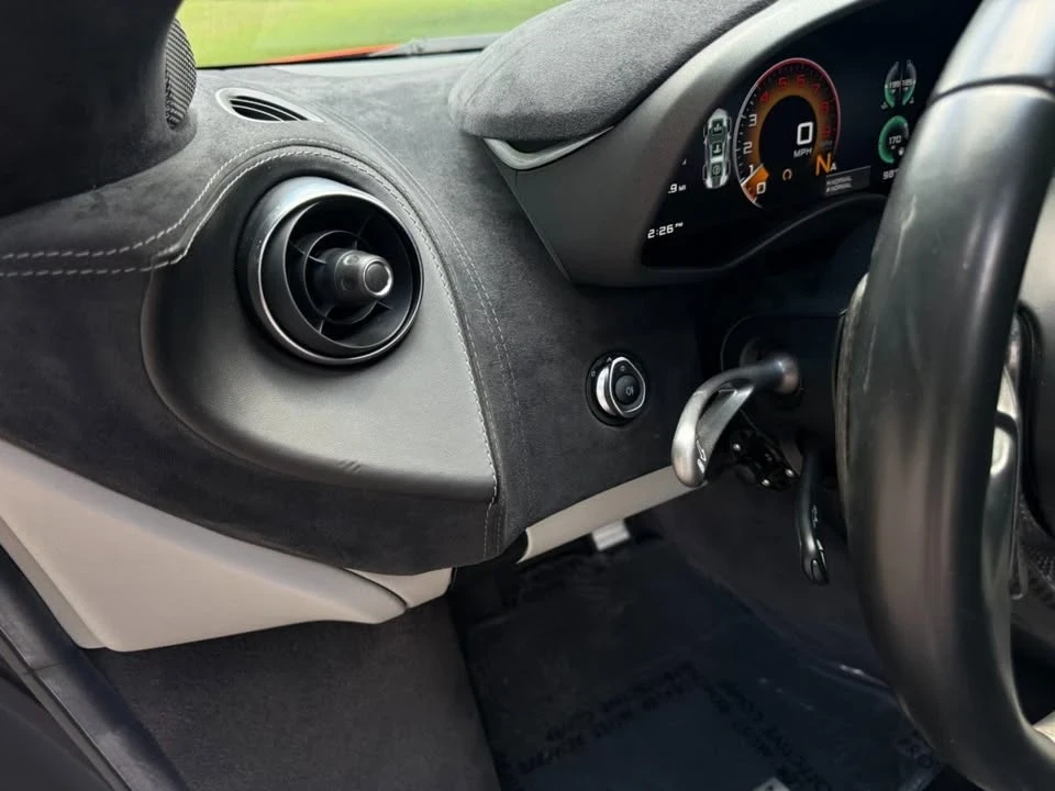 2017 McLaren 570S - Image 17 of 20