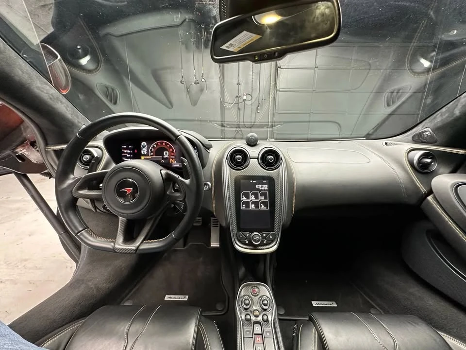 2017 McLaren 570S - Image 13 of 18