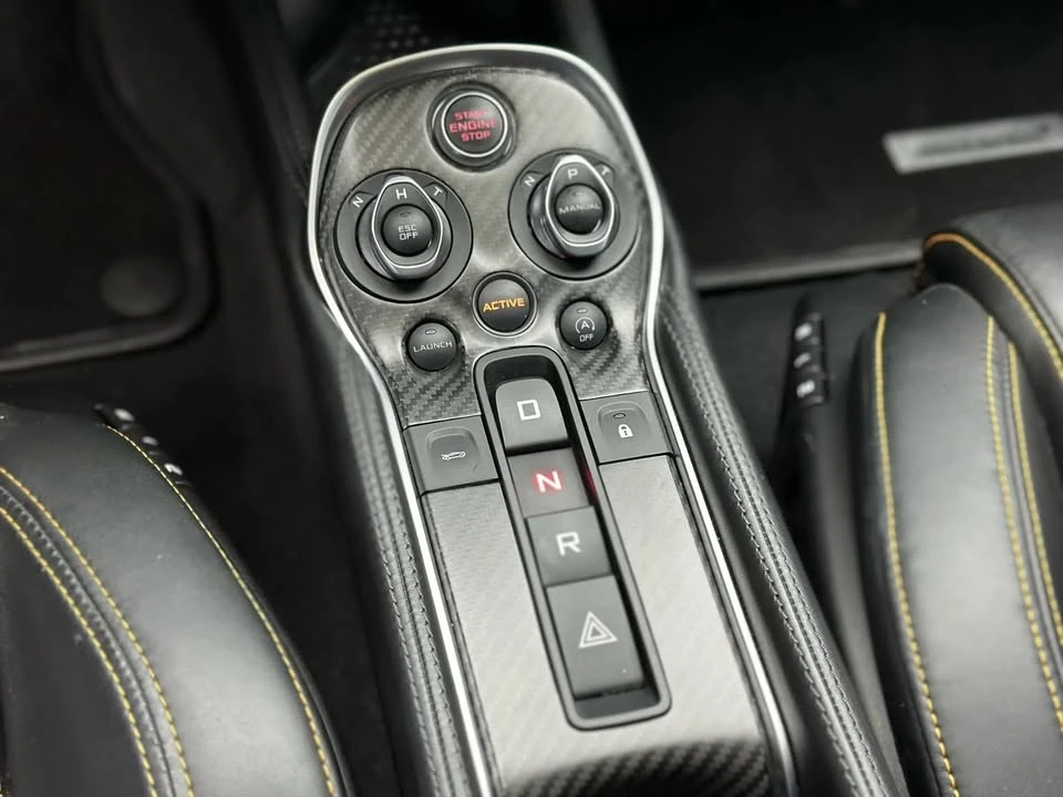 2017 McLaren 570S - Image 14 of 18