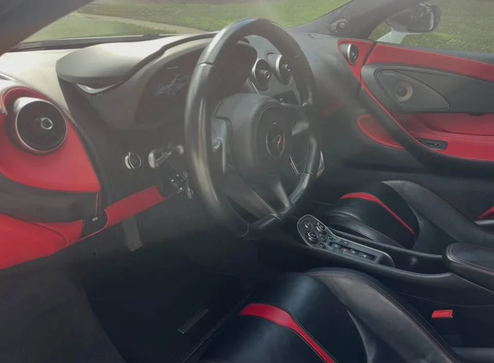 2017 McLaren 570S - Image 5 of 7
