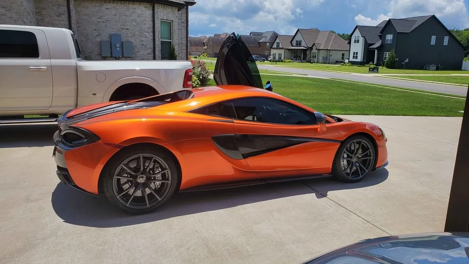 2017 McLaren 570S - Image 8 of 10