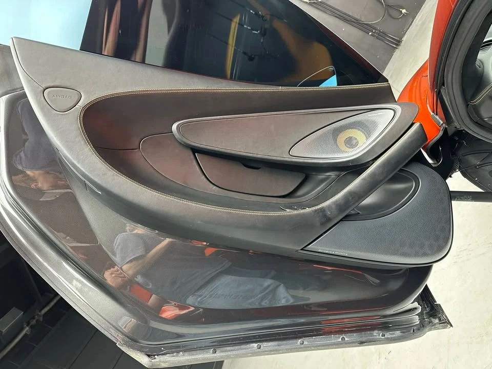 2017 McLaren 570S - Image 15 of 18