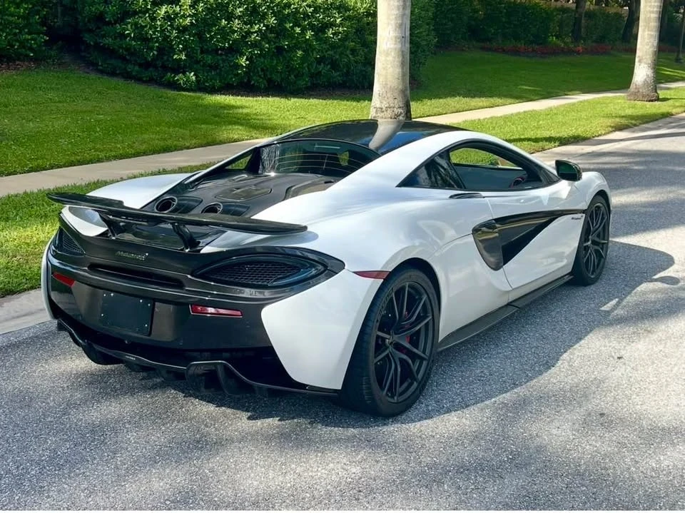 2017 McLaren 570S - Image 4 of 7