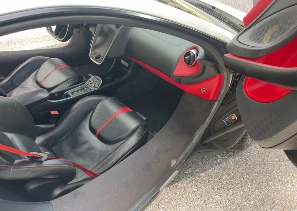 2017 McLaren 570S - Image 3 of 7