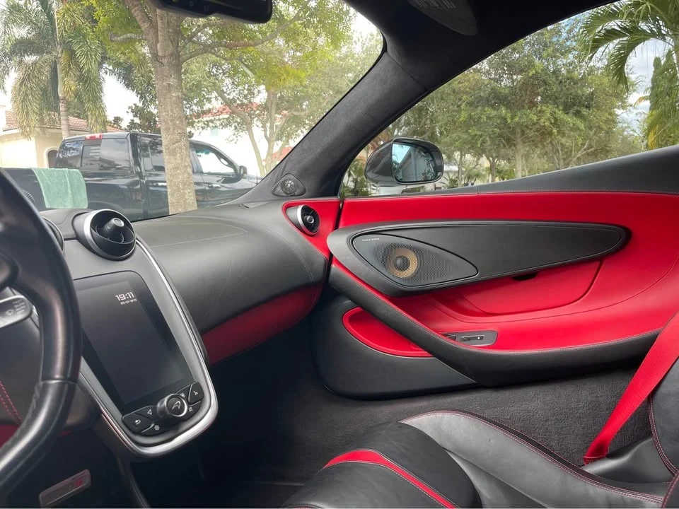 2017 McLaren 570S - Image 9 of 13